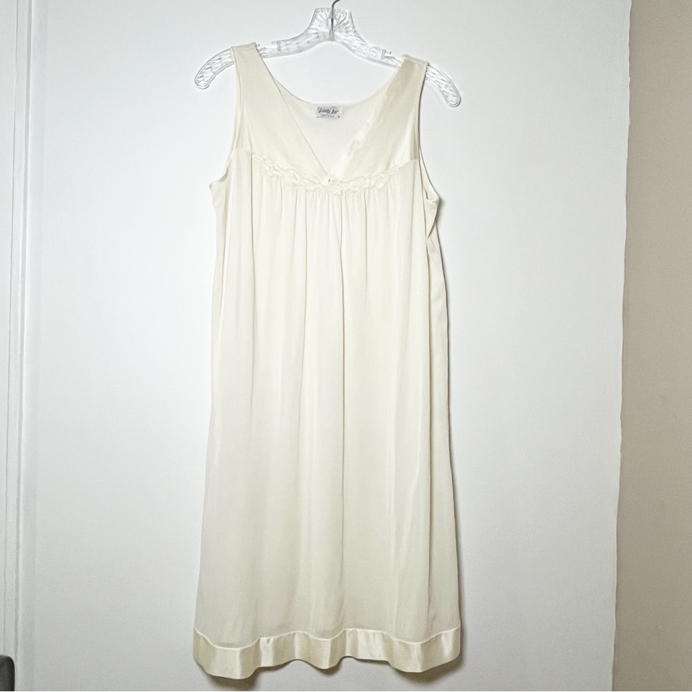 Vintage Vanity Fair Cream Chemise with Floral Band with Yellow at Bust, Hem Band